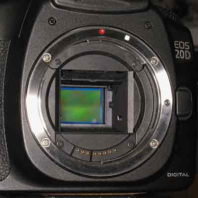 Sensore 12M pixel Canon EOS 5D 8M pixel Canon EOS 20D  1D Mark II  - 16M pixel 1Ds Mark II  - 12.8 M pixel 5D  10M pixel 400D